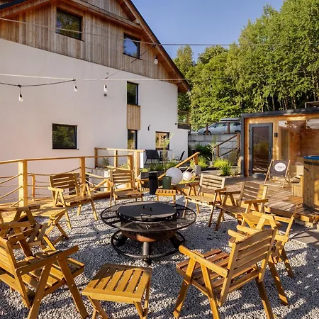 Larice Vip - Sauna, Balia, Basen * Swieradow-Zdroj