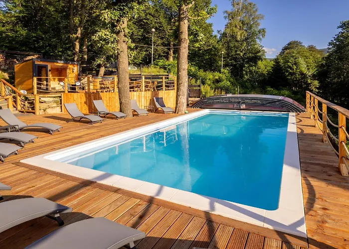 Larice Vip - Sauna, Balia, Basen Apartamento