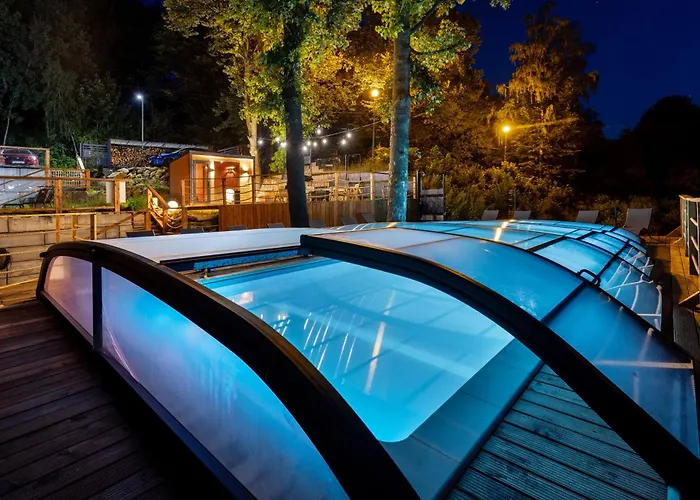 Larice Vip - Sauna, Balia, Basen Świeradów-Zdrój